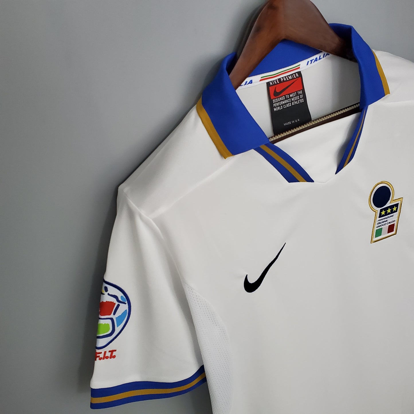 Italy 1996 Away Jersey