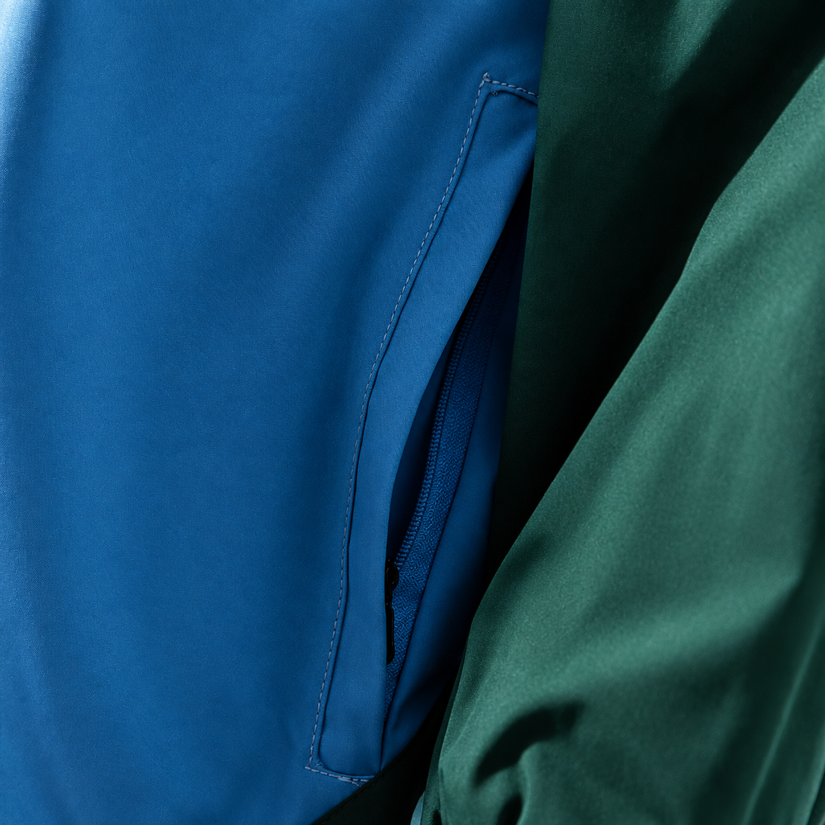 Sporting CP 02/03 Tracksuit Top close up