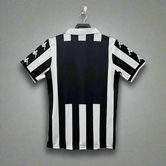 Juventus 99/00 Home Jersey