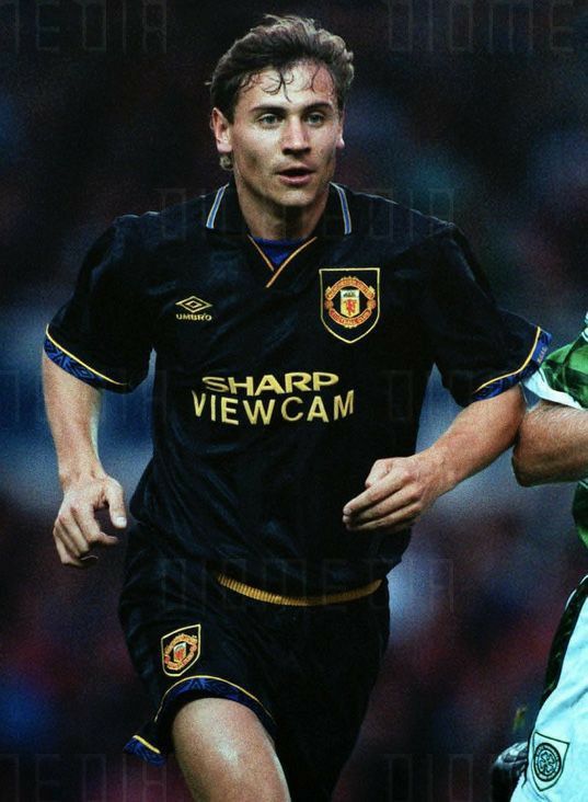 Manchester United 95/96 Third Away Jersey