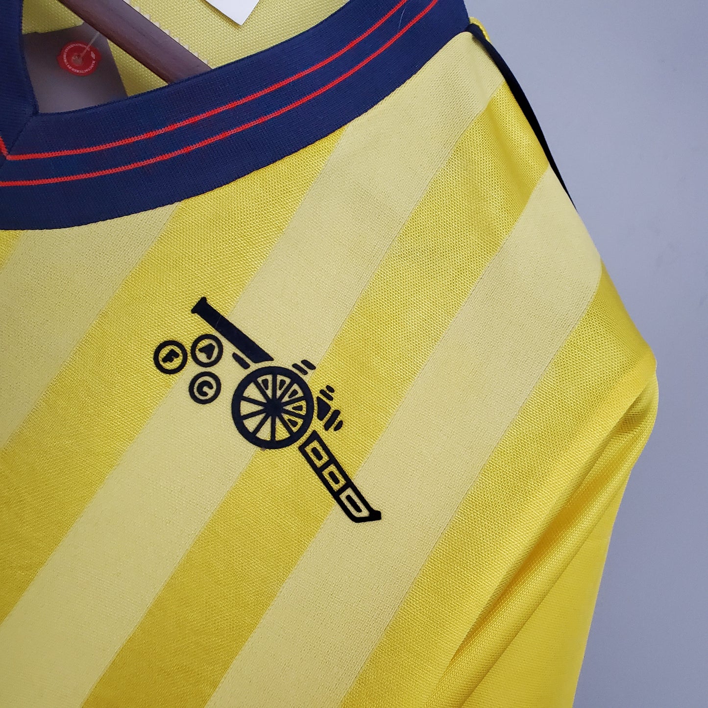 Arsenal 1982 - 84 Away Jersey