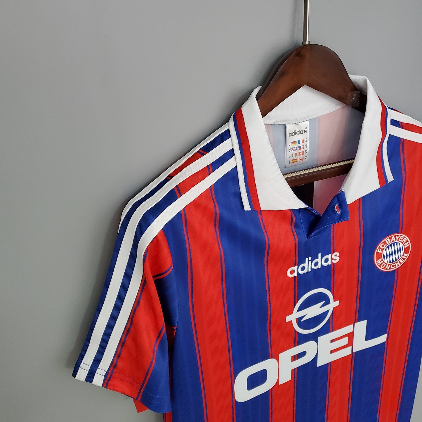 FC Bayern Munich 1995 - 97 Home Jersey