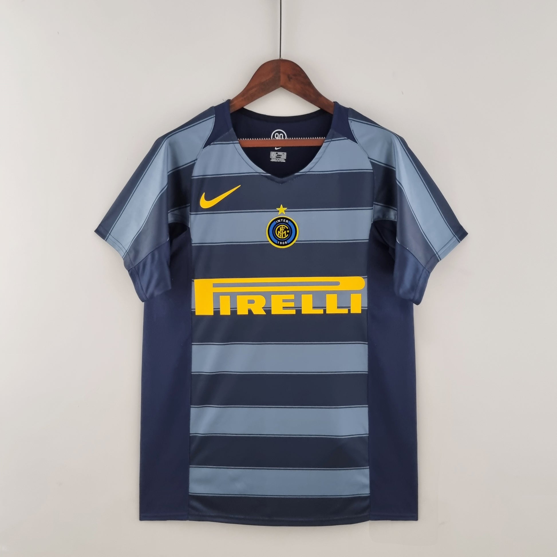 Retro Football Classics Inter Milan 04/05 Third Away