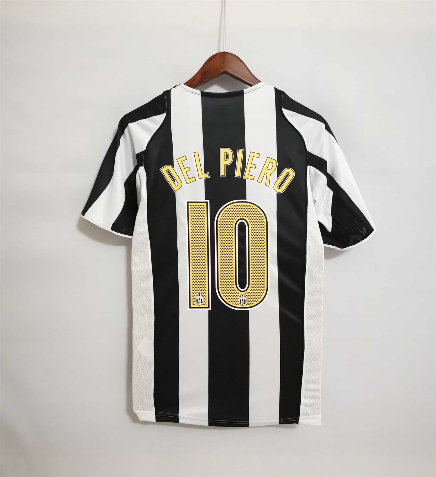 Juventus 04/05 Home Jersey