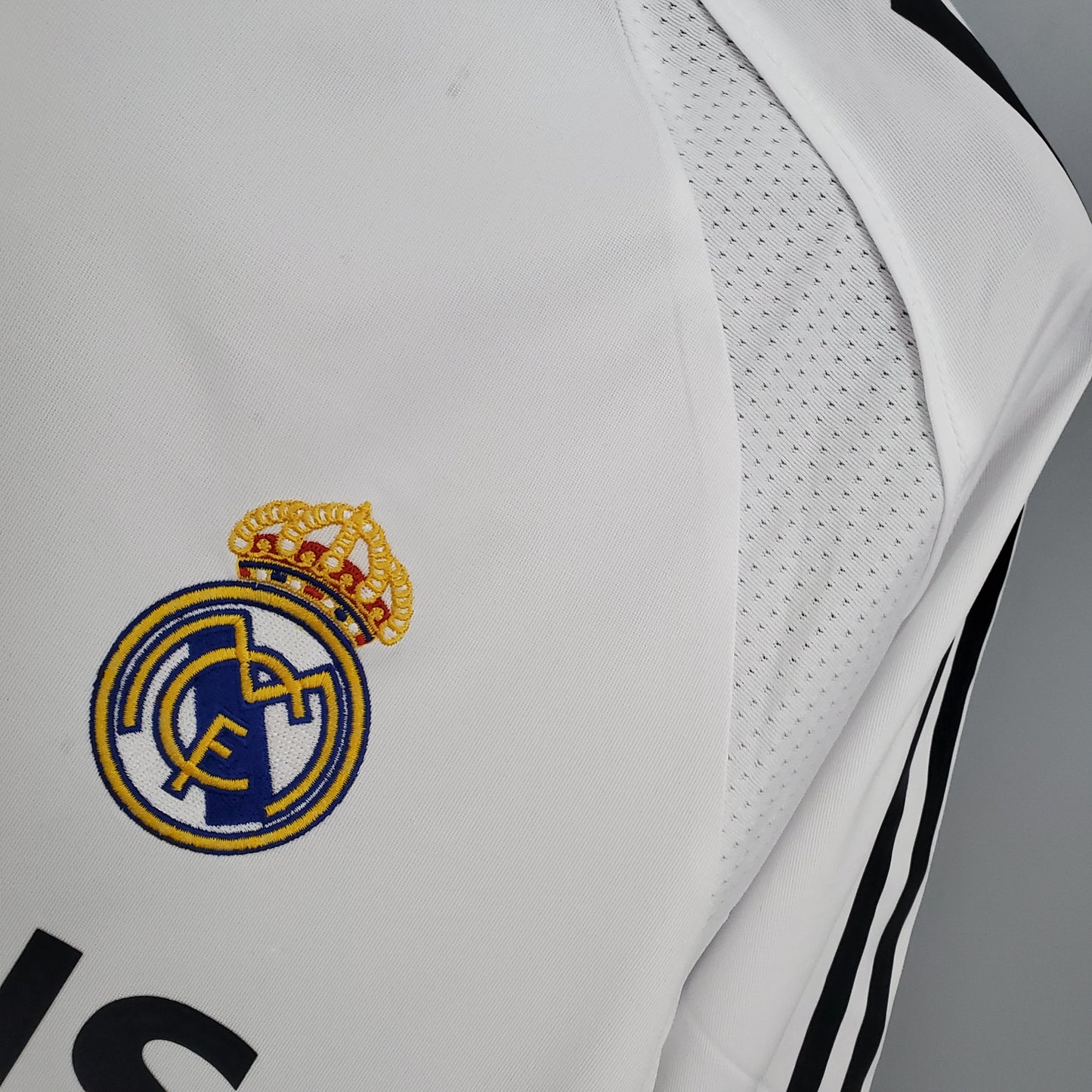 Real Madrid 05/06 Home Jersey