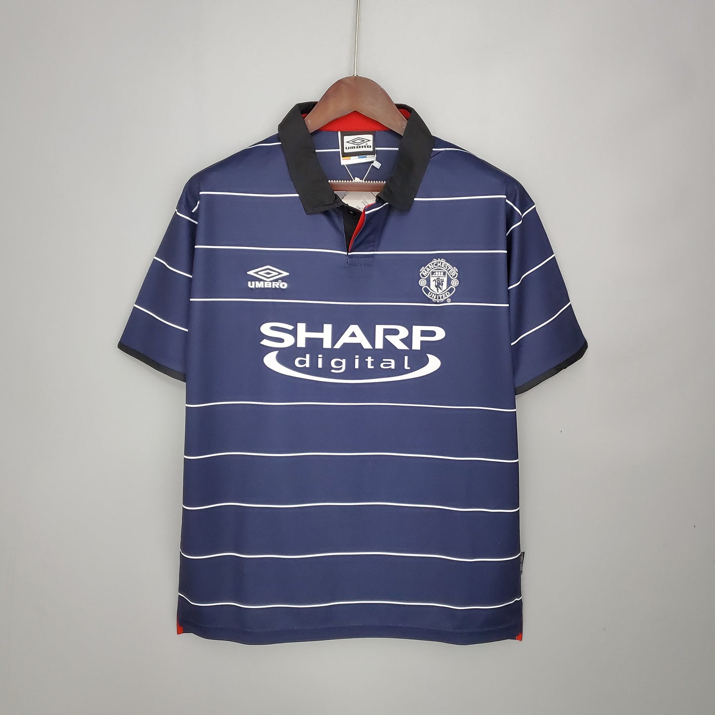 Manchester United 99/00 Away Jersey