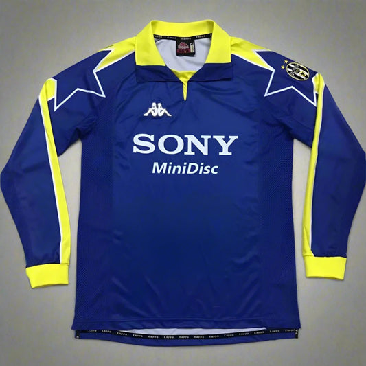 Juventus 97/98  Long Sleeve Away Jersey