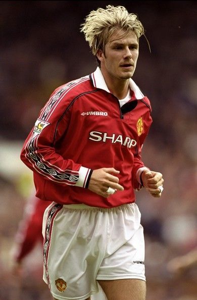 Manchester United 1998 - 2000 Home Jersey