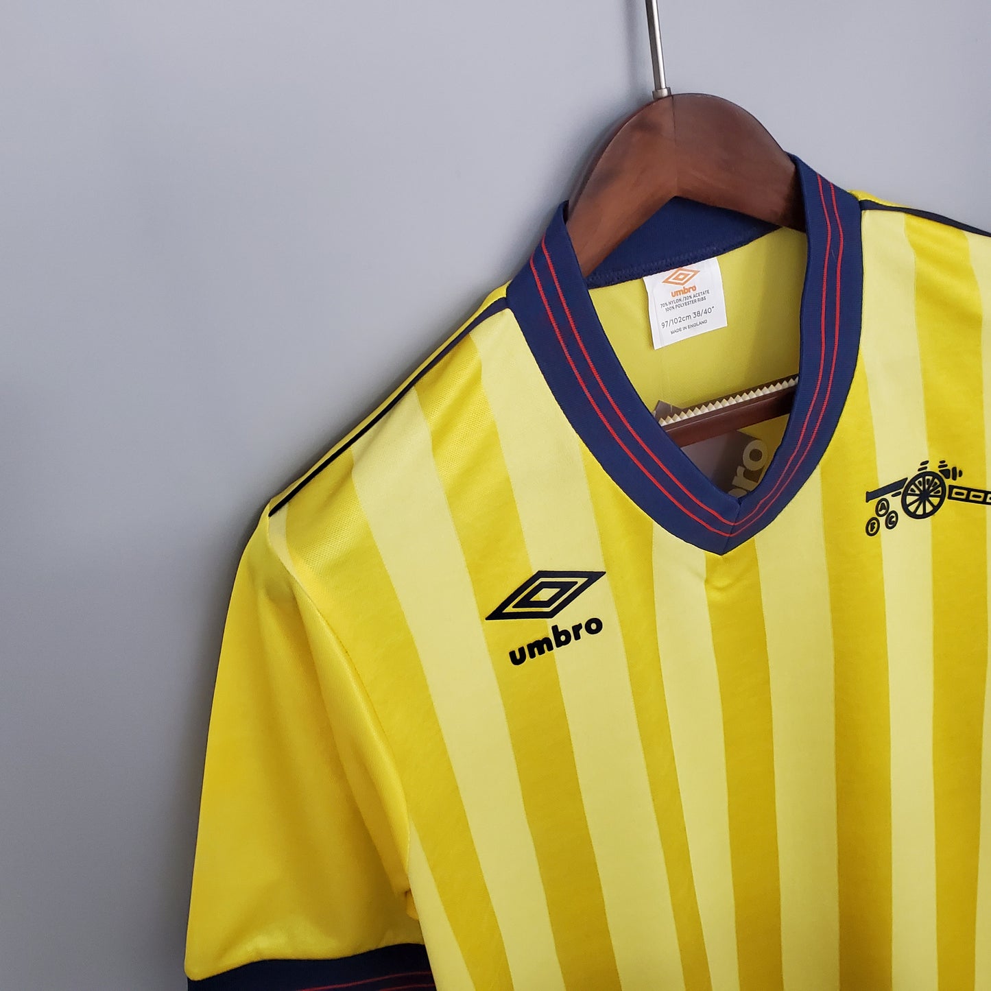 Arsenal 1982 - 84 Away Jersey