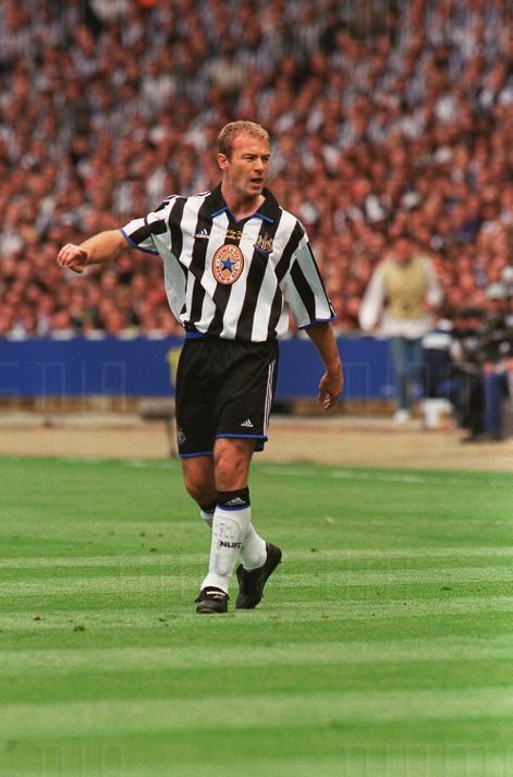 Retro Classic Newcastle United 1997 - 1999 Home Jersey