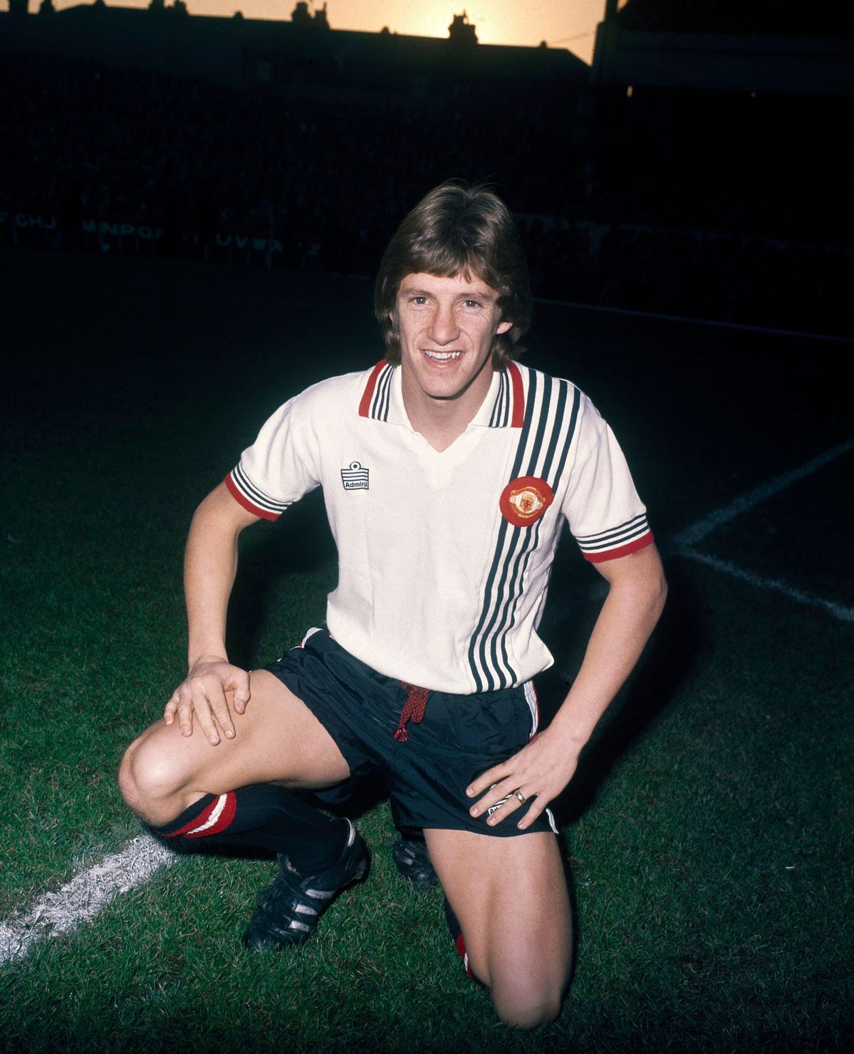 Manchester United 75/76 Away Short Sleeve Jersey