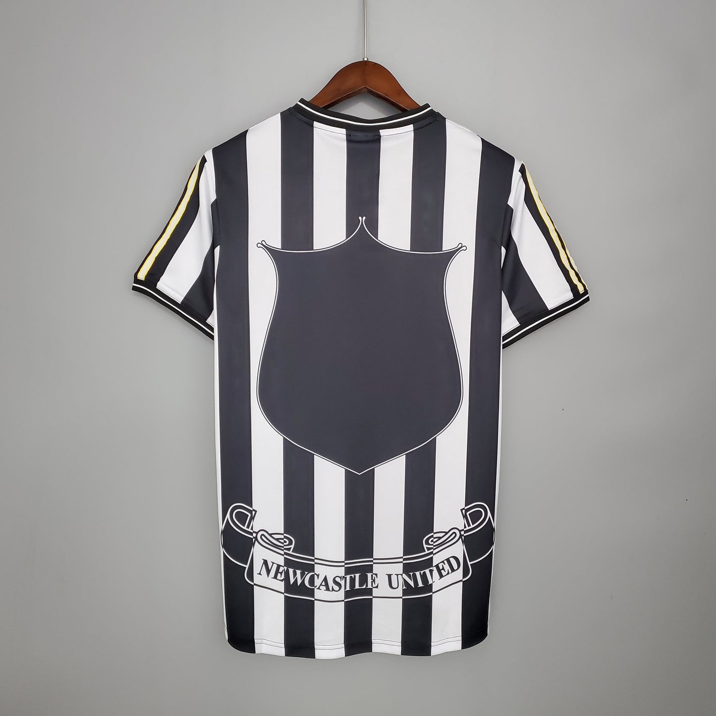 Retro Classic Newcastle United 1997 - 1999 Home Jersey