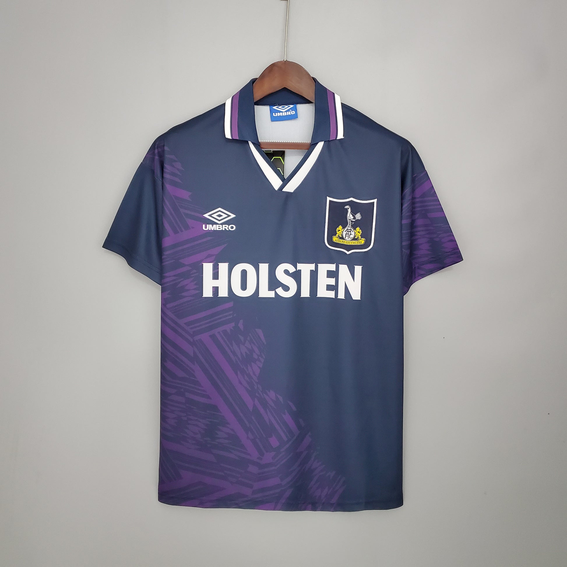 Retro Football Classics Tottenham Hotspurs 94 - 95 Away Jersey