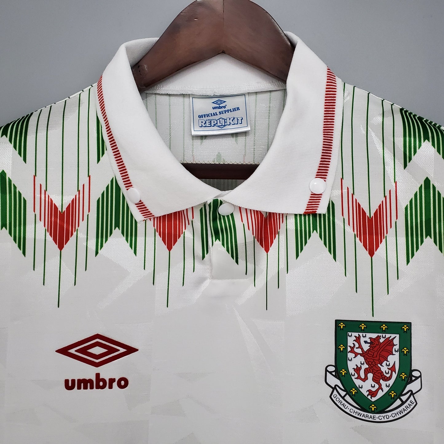 Wales 1990 Away Jersey