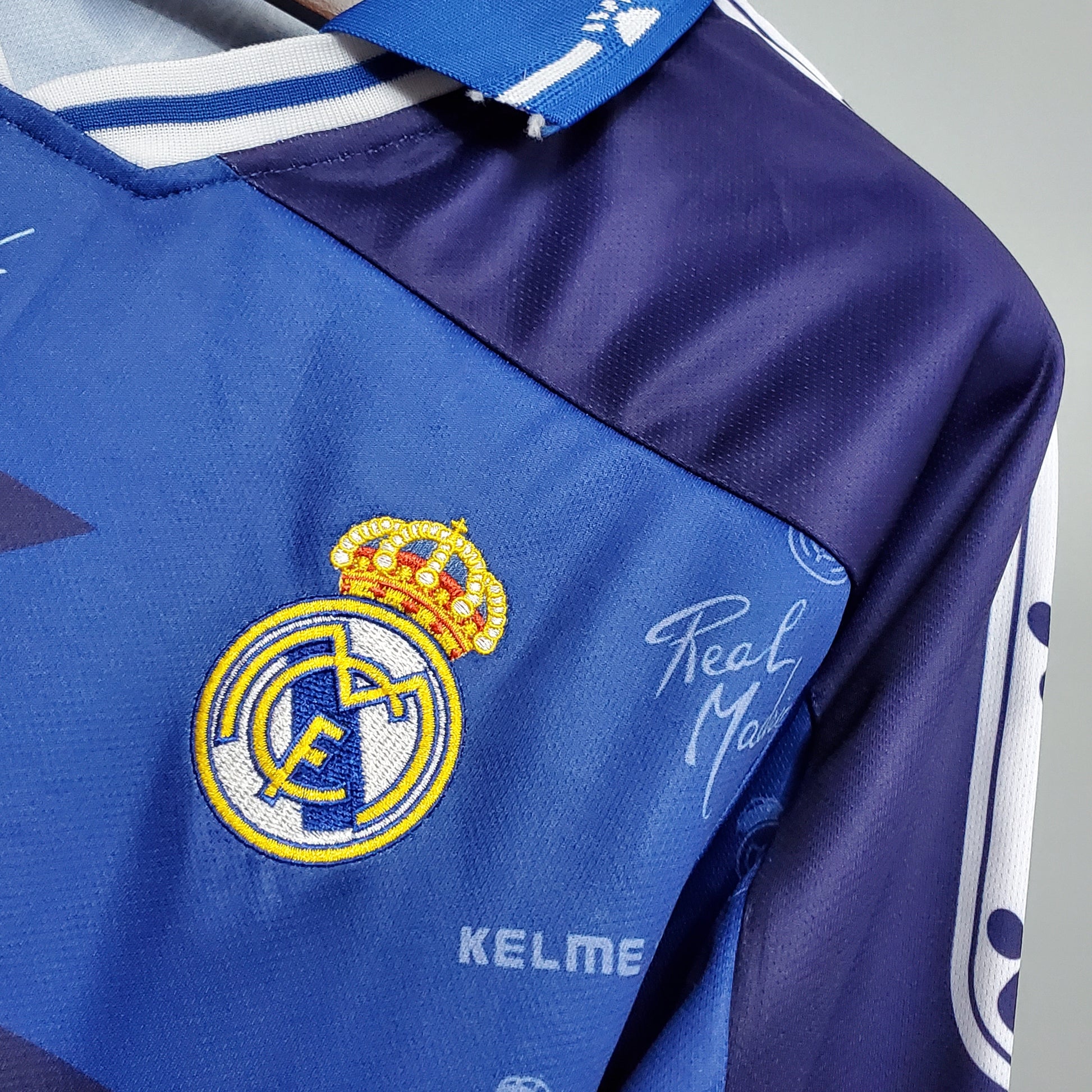 Retro Football Classics Real Madrid 1994 - 96 Away Jersey