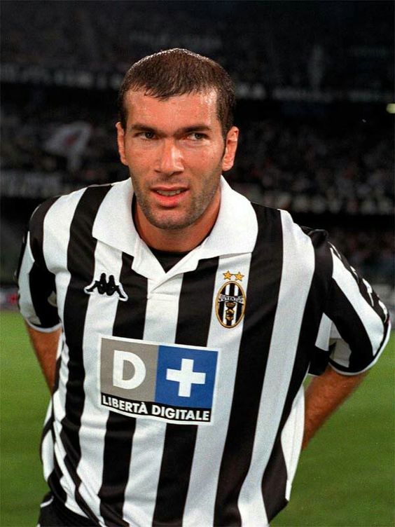 Juventus 99/00 Home Jersey