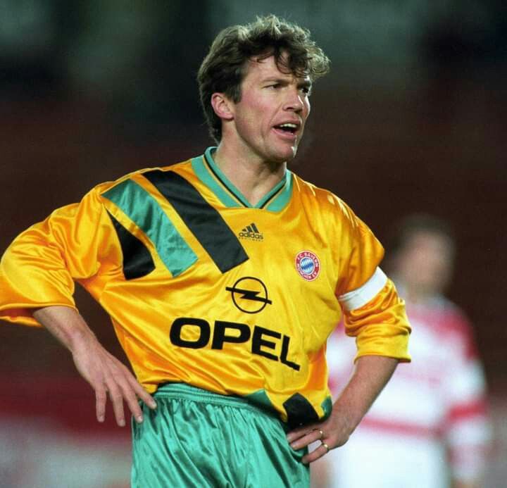 FC Bayern Munich 1993 - 96 Away Jersey