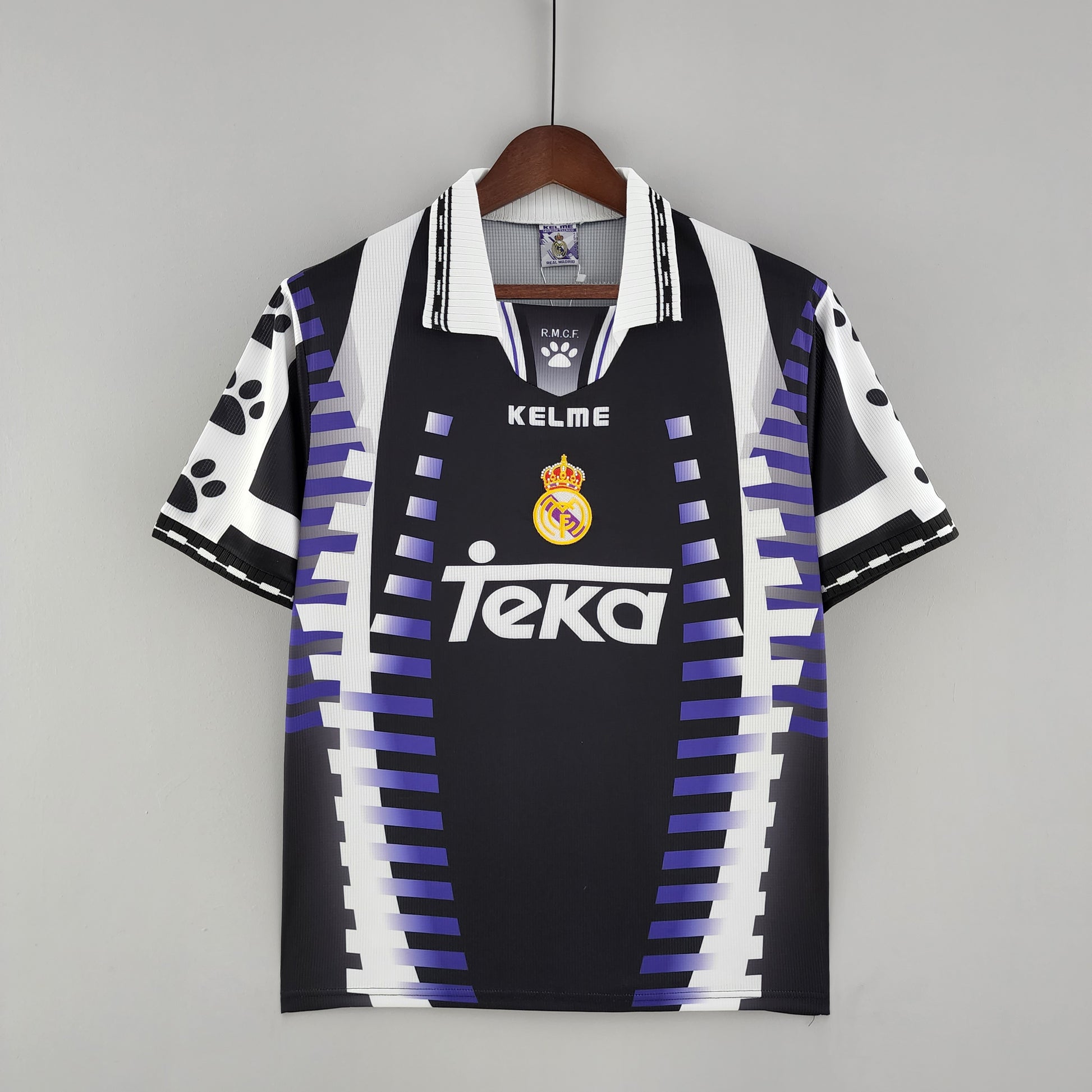 Retro Football Classics Real Madrid 97/98 Away Jersey&nbsp;