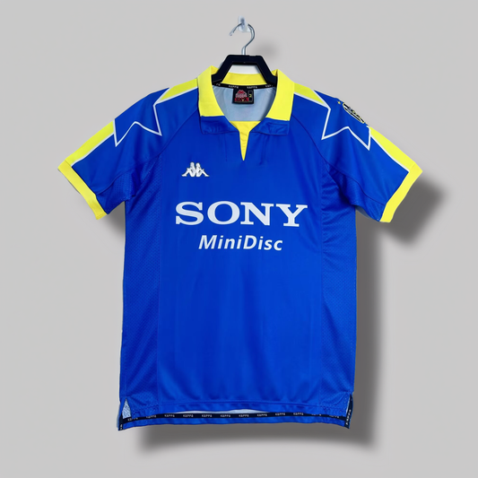 Juventus 97/98  Long Sleeve Away Jersey